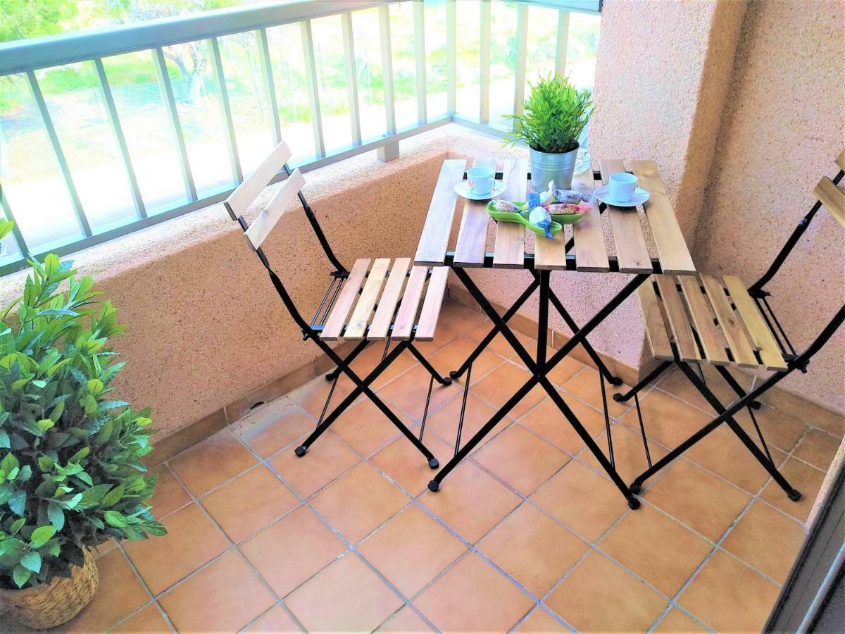 Bright Spacious Apartment, 2 Min Walk From Beach Канделария Экстерьер фото