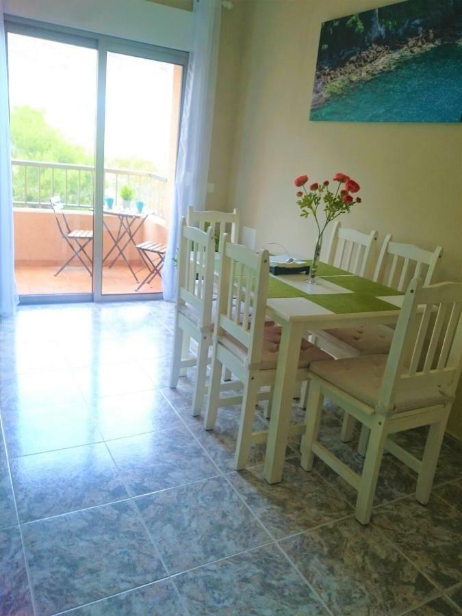 Bright Spacious Apartment, 2 Min Walk From Beach Канделария Экстерьер фото